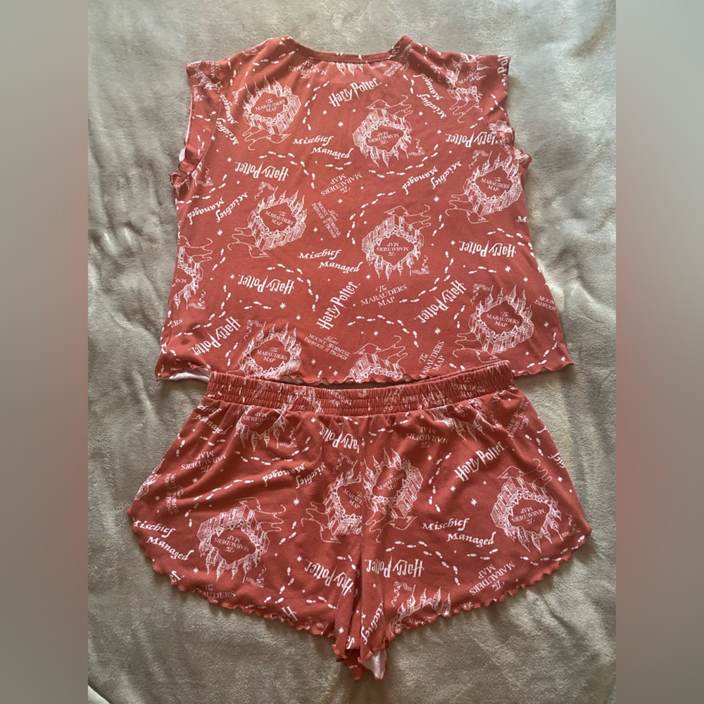 Harry Potter Women's Coral Short Pajama Set - Graphic Tank & Shorts